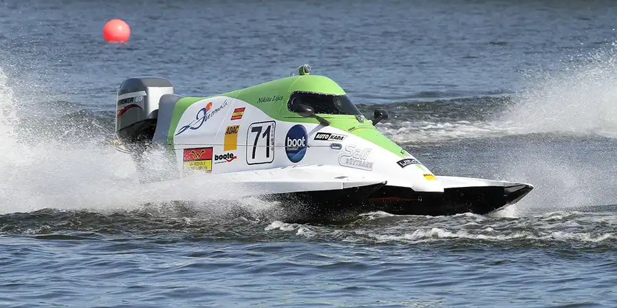 009 | 2012 | Berlin | Regattastrecke Grünau | Motorboot WM + EM – Grosser Preis von Deutschland – ADAC Masters | © carsten riede fotografie