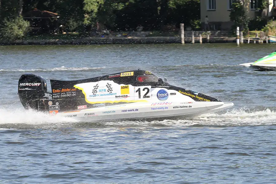011 | 2012 | Berlin | Regattastrecke Grünau | Motorboot WM + EM – Grosser Preis von Deutschland – ADAC Masters | © carsten riede fotografie