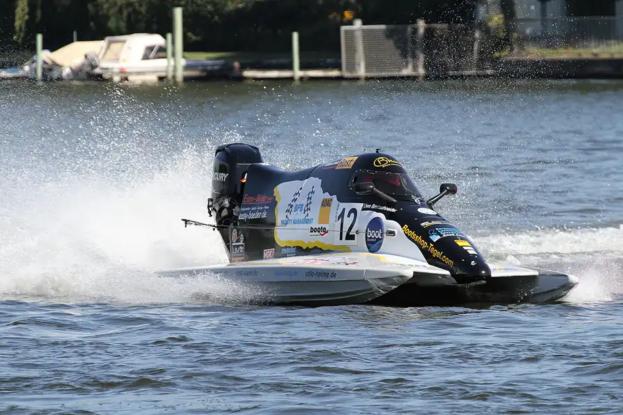 018 | 2012 | Berlin | Regattastrecke Grünau | Motorboot WM + EM – Grosser Preis von Deutschland – ADAC Masters | © carsten riede fotografie