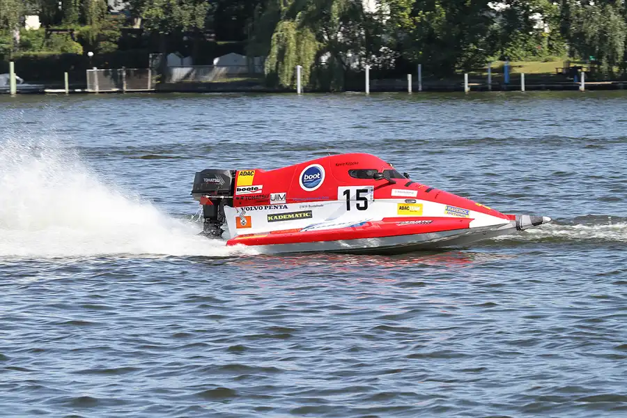 033 | 2012 | Berlin | Regattastrecke Grünau | Motorboot WM + EM – Grosser Preis von Deutschland – Formel ADAC | © carsten riede fotografie