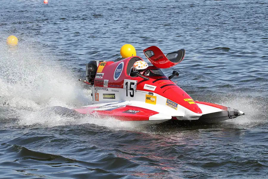 040 | 2012 | Berlin | Regattastrecke Grünau | Motorboot WM + EM – Grosser Preis von Deutschland – Formel ADAC | © carsten riede fotografie