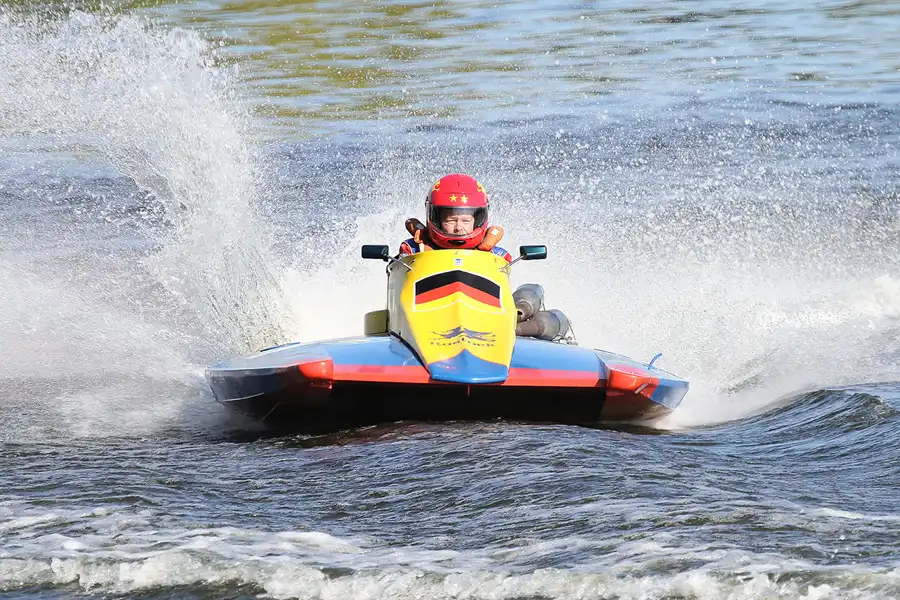 049 | 2012 | Berlin | Regattastrecke Grünau | Motorboot WM + EM – Grosser Preis von Deutschland – Formel R-1000 | © carsten riede fotografie