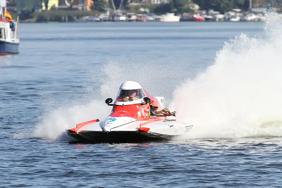 050 | 2012 | Berlin | Regattastrecke Grünau | Motorboot WM + EM – Grosser Preis von Deutschland – Formel R-1000 | © carsten riede fotografie
