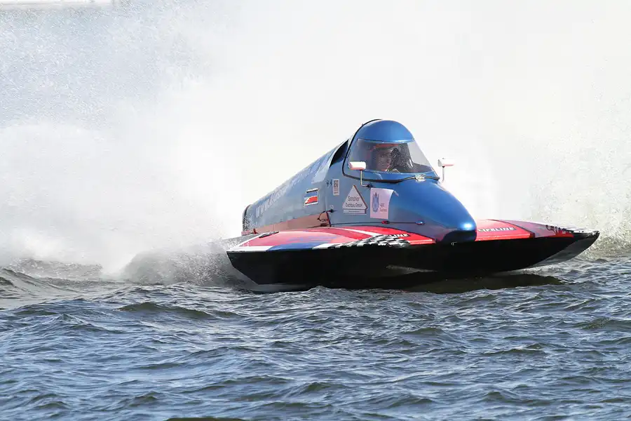 053 | 2012 | Berlin | Regattastrecke Grünau | Motorboot WM + EM – Grosser Preis von Deutschland – Formel R-1000 | © carsten riede fotografie