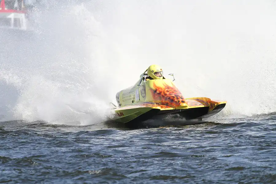 054 | 2012 | Berlin | Regattastrecke Grünau | Motorboot WM + EM – Grosser Preis von Deutschland – Formel R-1000 | © carsten riede fotografie