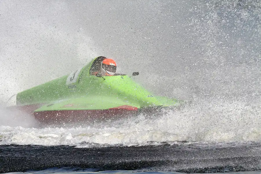 061 | 2012 | Berlin | Regattastrecke Grünau | Motorboot WM + EM – Grosser Preis von Deutschland – Formel R-1000 | © carsten riede fotografie