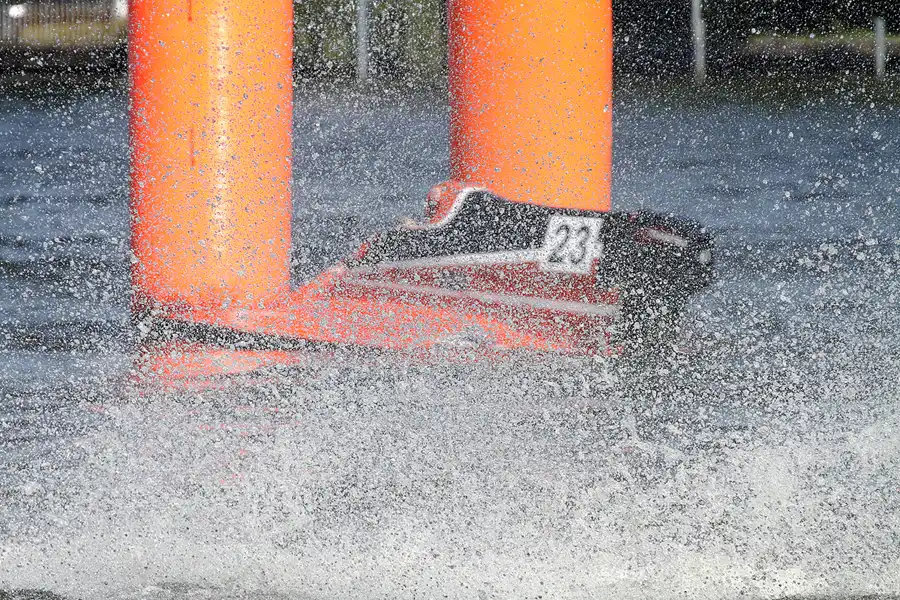 091 | 2012 | Berlin | Regattastrecke Grünau | Motorboot WM + EM – Grosser Preis von Deutschland – S-550 | © carsten riede fotografie