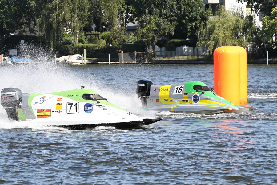 024 | 2012 | Berlin | Regattastrecke Grünau | Motorboot WM + EM – Grosser Preis von Deutschland – ADAC Masters | © carsten riede fotografie
