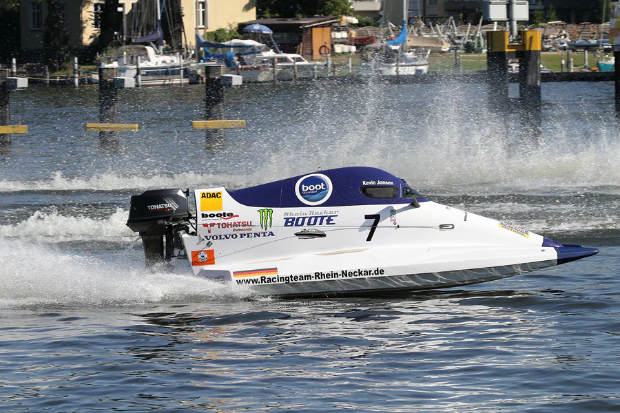 029 | 2012 | Berlin | Regattastrecke Grünau | Motorboot WM + EM – Grosser Preis von Deutschland – Formel ADAC | © carsten riede fotografie