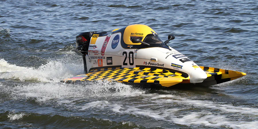 043 | 2012 | Berlin | Regattastrecke Grünau | Motorboot WM + EM – Grosser Preis von Deutschland – Formel ADAC | © carsten riede fotografie