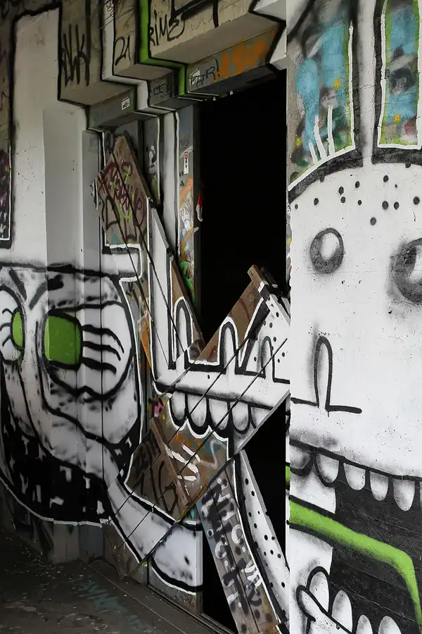 053 | 2012 | Berlin | Field Station Teufelsberg | © carsten riede fotografie