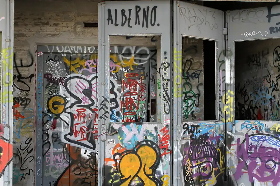 059 | 2012 | Berlin | Field Station Teufelsberg | © carsten riede fotografie