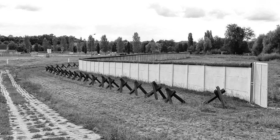 014 | 2012 | Hötensleben | Grenzdenkmal | © carsten riede fotografie