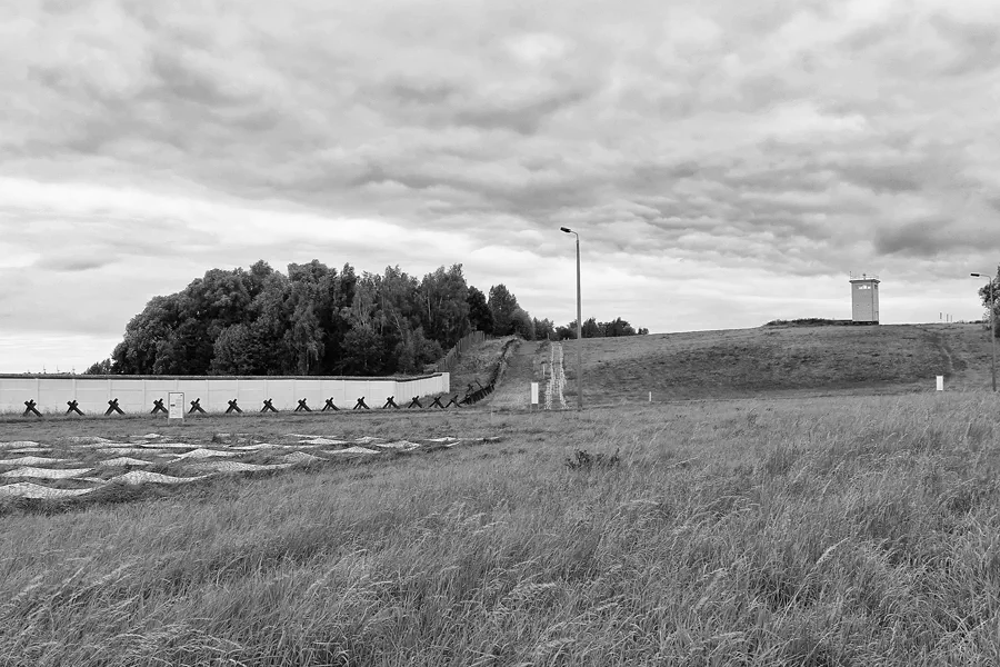 023 | 2012 | Hötensleben | Grenzdenkmal | © carsten riede fotografie