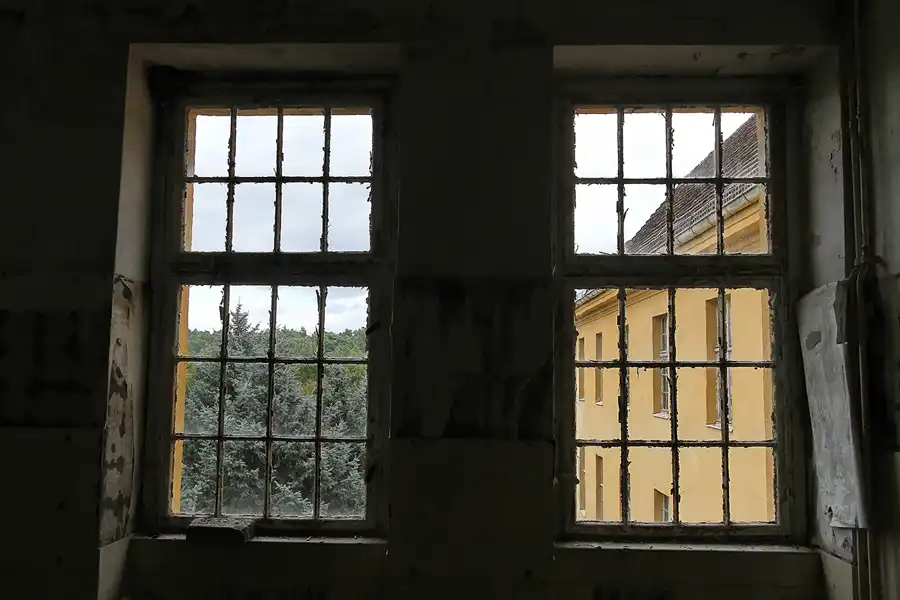 021 | 2012 | Wünsdorf | Das Haus der Offiziere – Hauptgebäude | © carsten riede fotografie