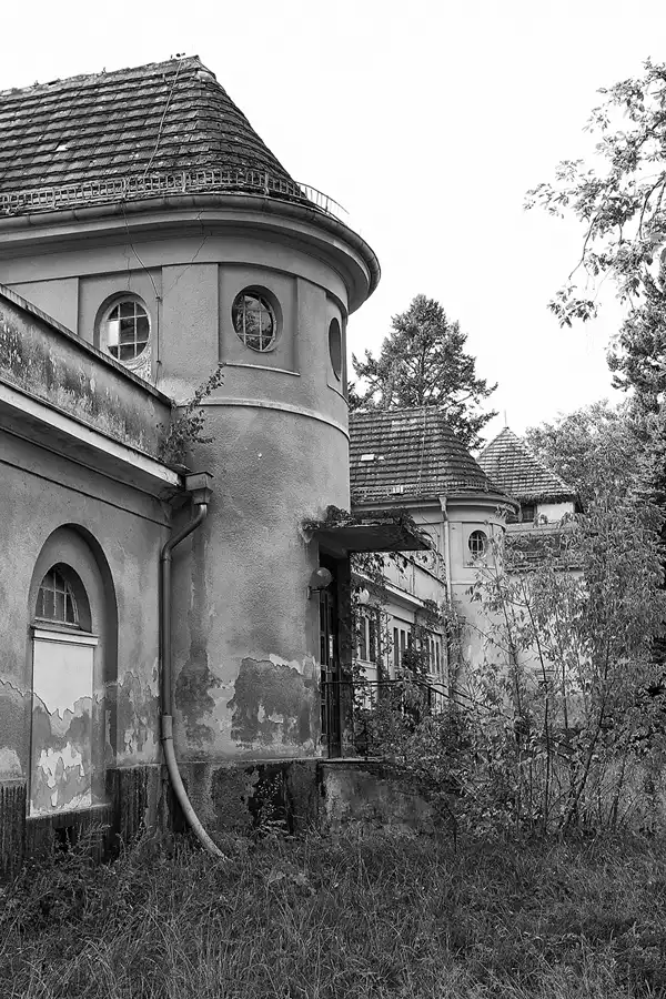 039 | 2012 | Wünsdorf | Das Haus der Offiziere – Badeanstalt | © carsten riede fotografie