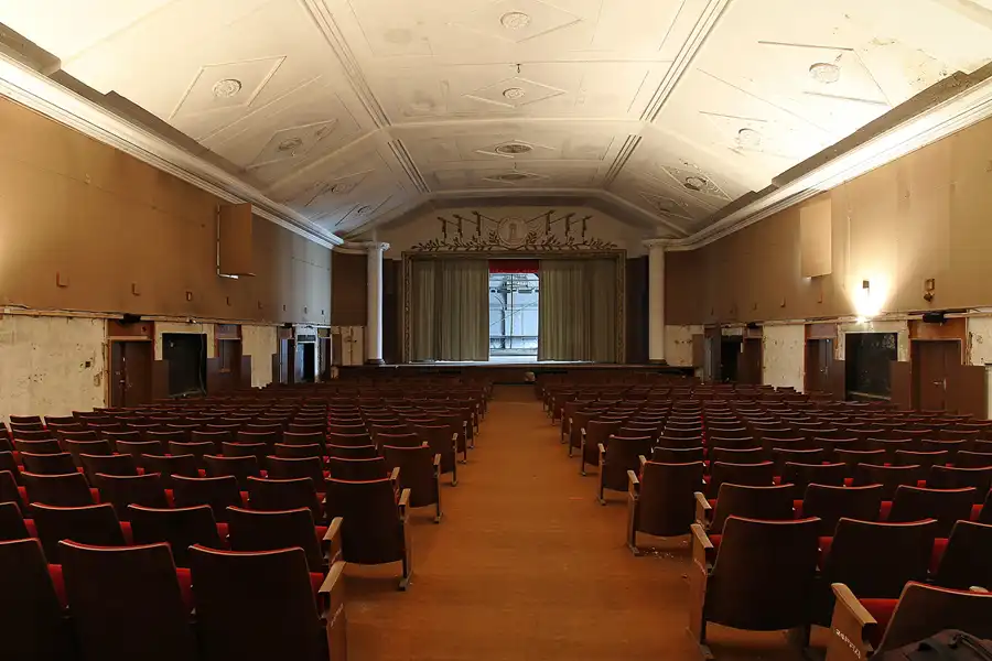 075 | 2012 | Wünsdorf | Das Haus der Offiziere – Konzerthaus | © carsten riede fotografie