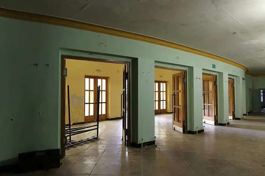 083 | 2012 | Wünsdorf | Das Haus der Offiziere – Konzerthaus | © carsten riede fotografie