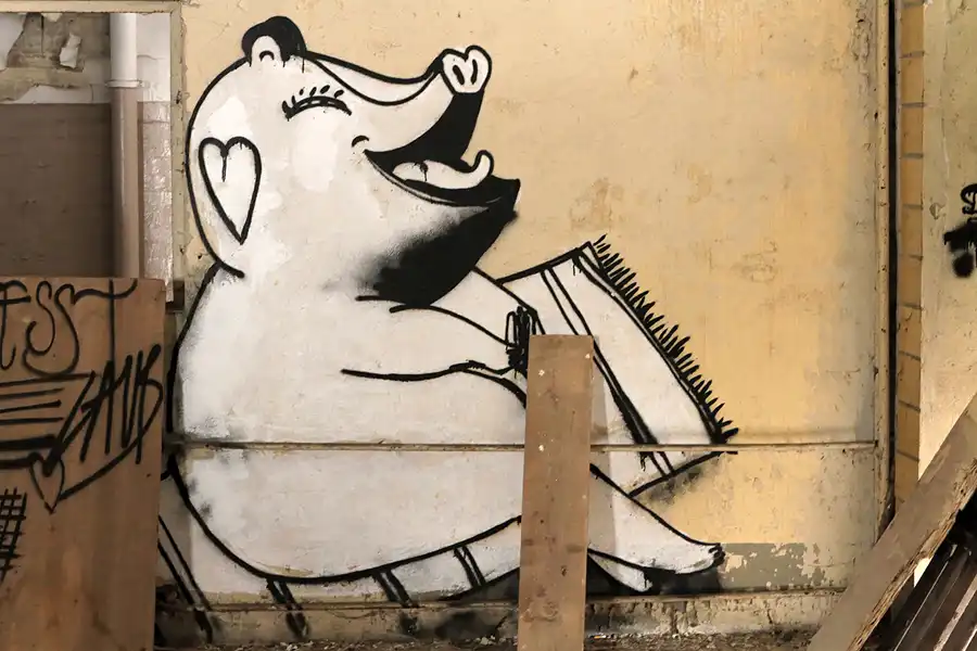 016 | 2012 | Berlin | Streetart im Backkombinat | © carsten riede fotografie