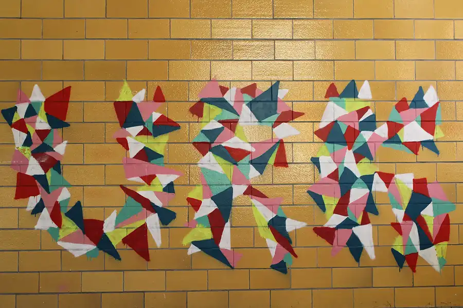 039 | 2012 | Berlin | Streetart im Backkombinat | © carsten riede fotografie