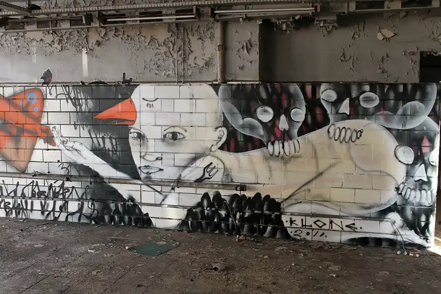 043 | 2012 | Berlin | Streetart im Backkombinat | © carsten riede fotografie