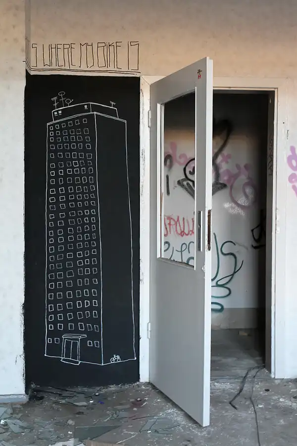 063 | 2012 | Berlin | Streetart im Backkombinat | © carsten riede fotografie