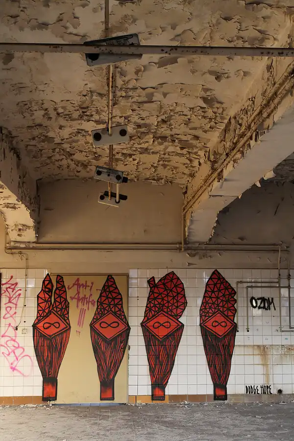069 | 2012 | Berlin | Streetart im Backkombinat | © carsten riede fotografie