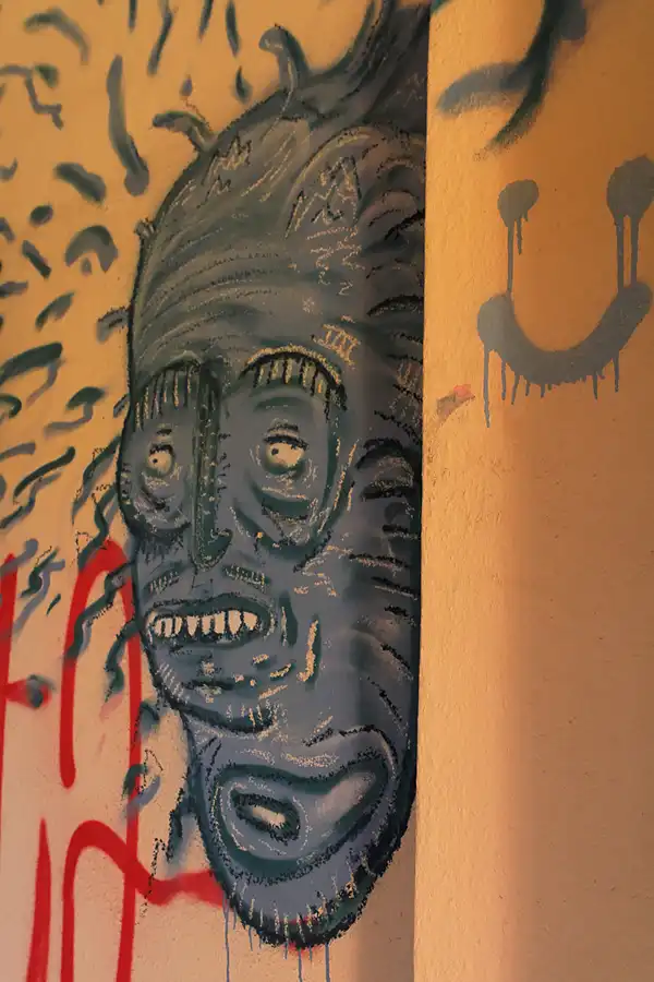 077 | 2012 | Berlin | Streetart im Backkombinat | © carsten riede fotografie