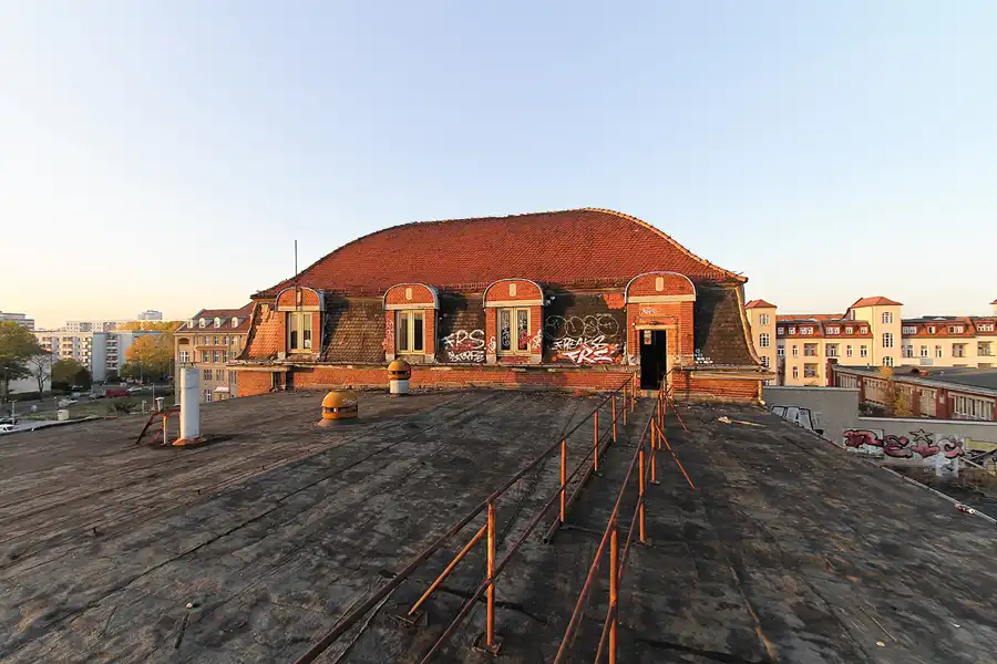 084 | 2012 | Berlin | Streetart im Backkombinat | © carsten riede fotografie