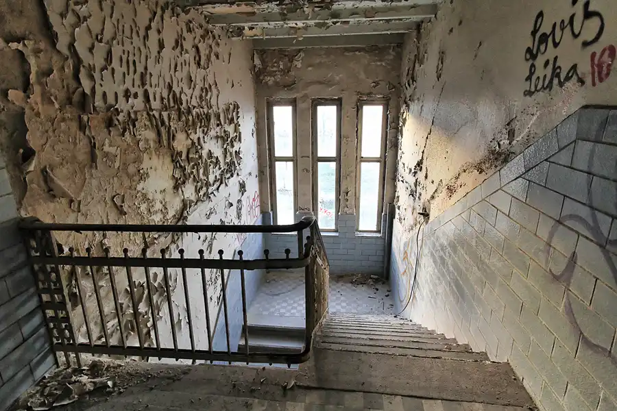 092 | 2012 | Berlin | Streetart im Backkombinat | © carsten riede fotografie