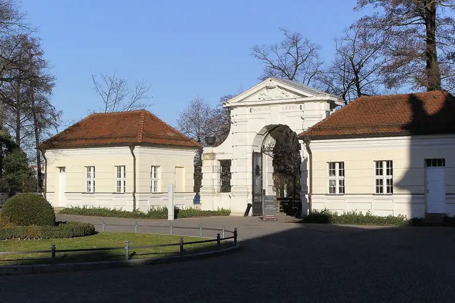 016 | 2012 | Berlin | Schlossinsel Köpenick | © carsten riede fotografie