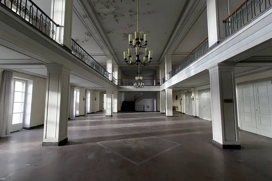 061 | 2012 | Bogensee | FDJ-Jugendhochschule | © carsten riede fotografie