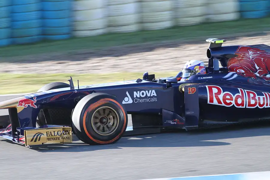 158 | 2013 | Jerez De La Frontera | Toro Rosso-Ferrari STR8 | Daniel Ricciardo | © carsten riede fotografie