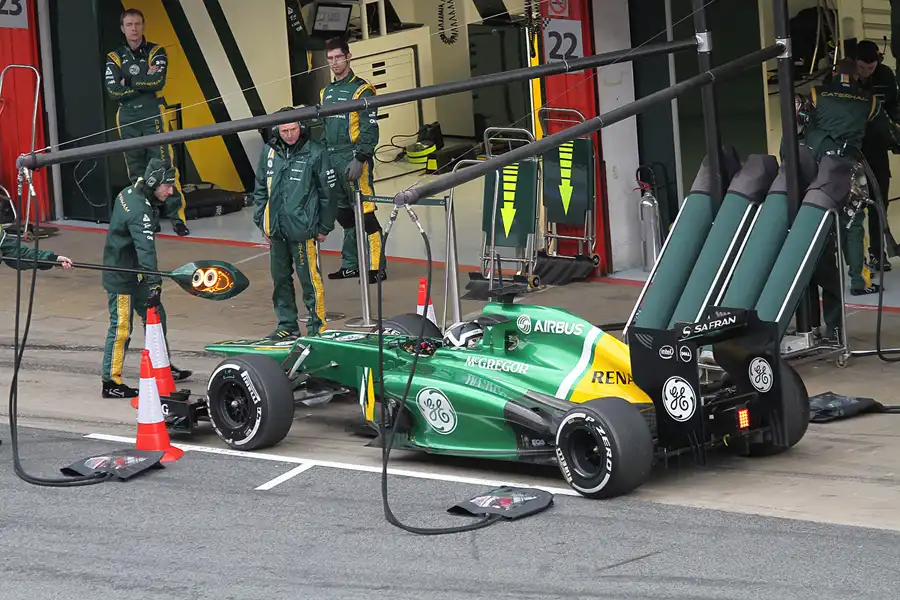 010 | 2013 | Barcelona | Caterham-Renault CT03 | Giedo Van der Garde | © carsten riede fotografie