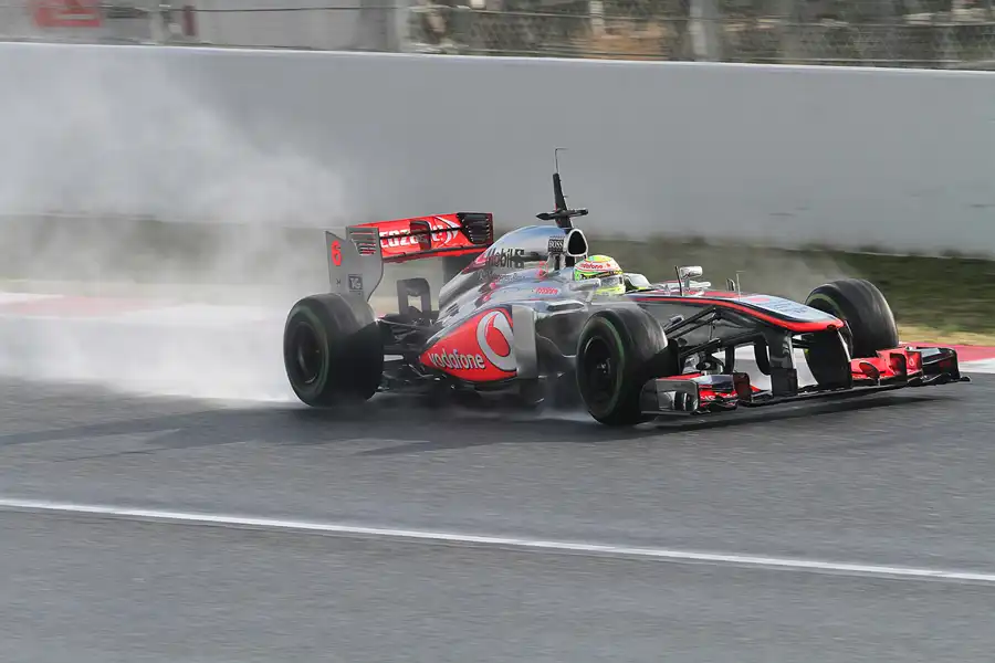 097 | 2013 | Barcelona | McLaren-Mercedes Benz MP4-28 | Sergio Perez | © carsten riede fotografie