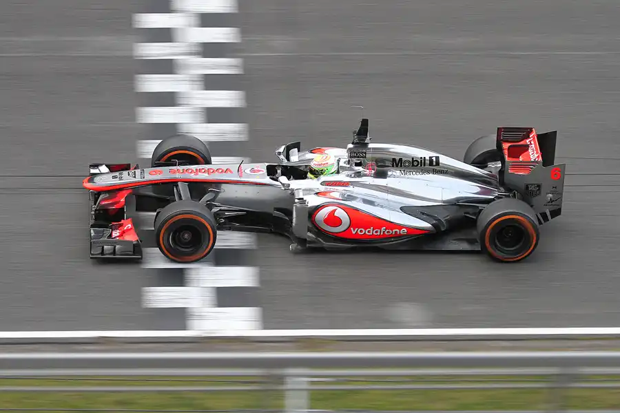 100 | 2013 | Barcelona | McLaren-Mercedes Benz MP4-28 | Sergio Perez | © carsten riede fotografie