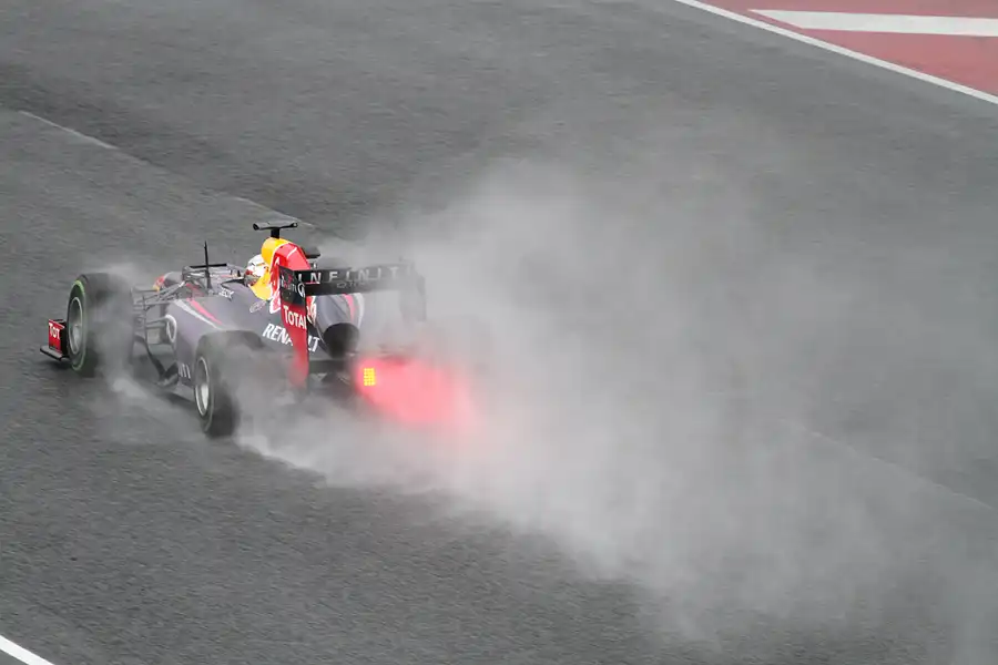 122 | 2013 | Barcelona | Red Bull-Renault RB9 | Sebastian Vettel | © carsten riede fotografie