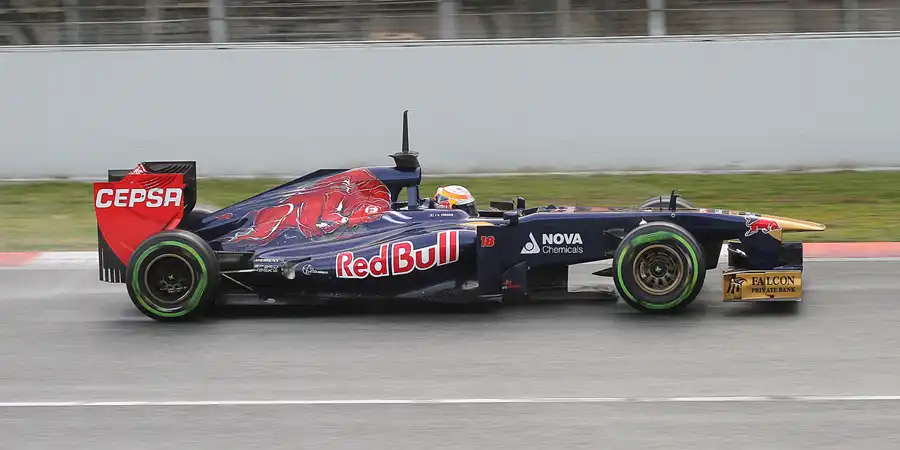 171 | 2013 | Barcelona | Toro Rosso-Ferrari STR8 | Jean-Eric Vergne | © carsten riede fotografie
