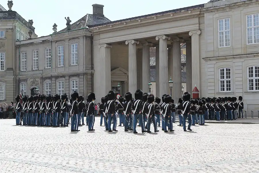 038 | 2013 | København | Amalienborg Plads | Amalienborg Wachablösung | © carsten riede fotografie