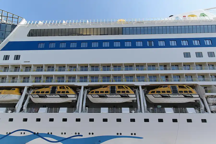 056 | 2013 | København | Langeliniekaj | Aida Bella | © carsten riede fotografie