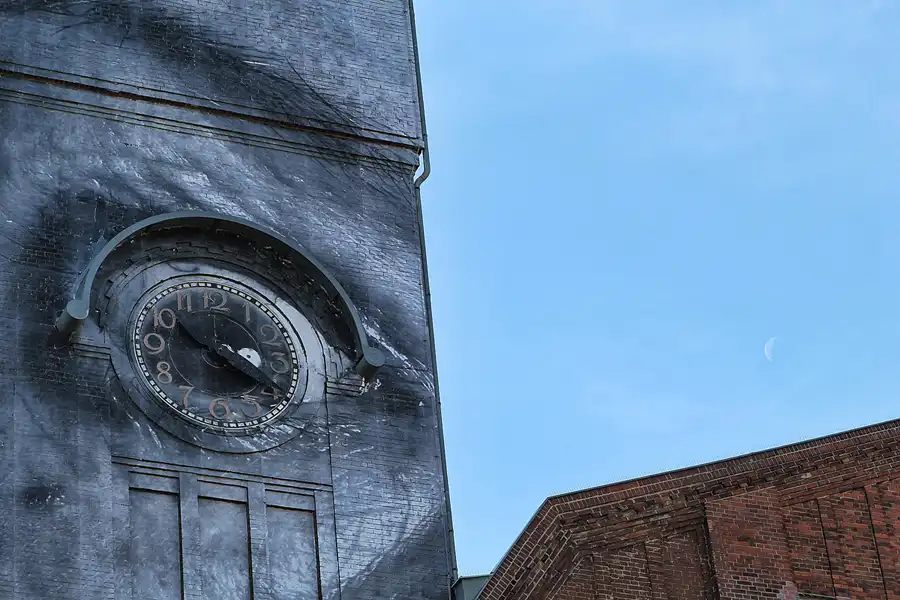 015 | 2013 | Berlin | JR – The Wrinkles Of The City | Gustav-Meyer-Allee | © carsten riede fotografie