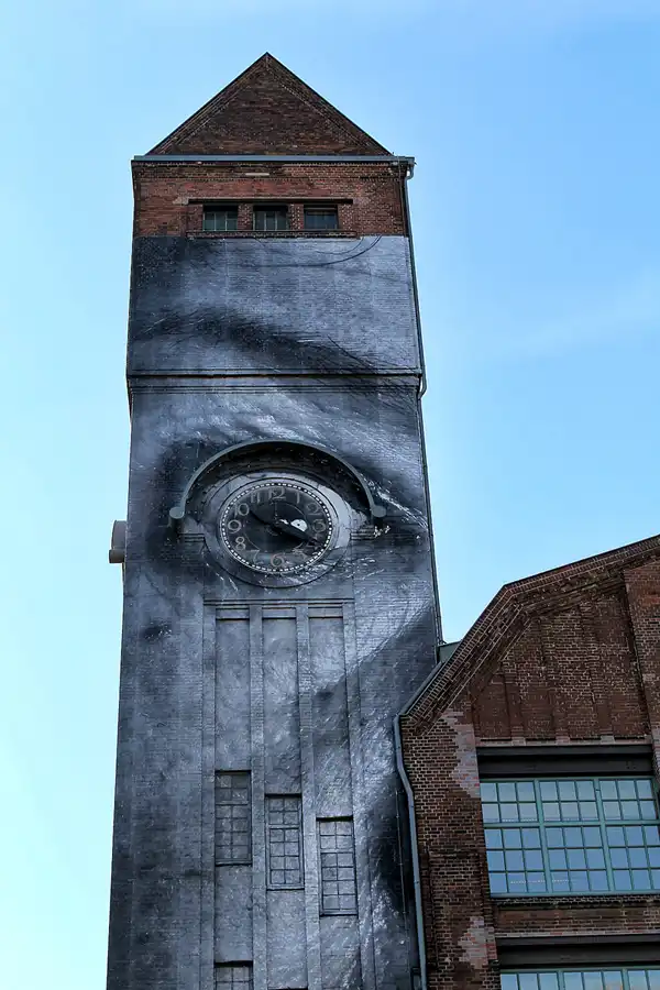 016 | 2013 | Berlin | JR – The Wrinkles Of The City | Gustav-Meyer-Allee | © carsten riede fotografie