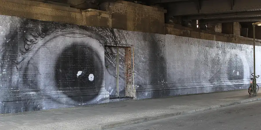 024 | 2013 | Berlin | JR – The Wrinkles Of The City | Schiffbauerdamm | © carsten riede fotografie