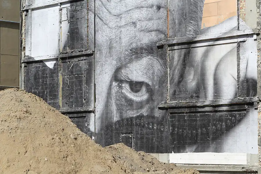 032 | 2013 | Berlin | JR – The Wrinkles Of The City | Breite Strasse | © carsten riede fotografie