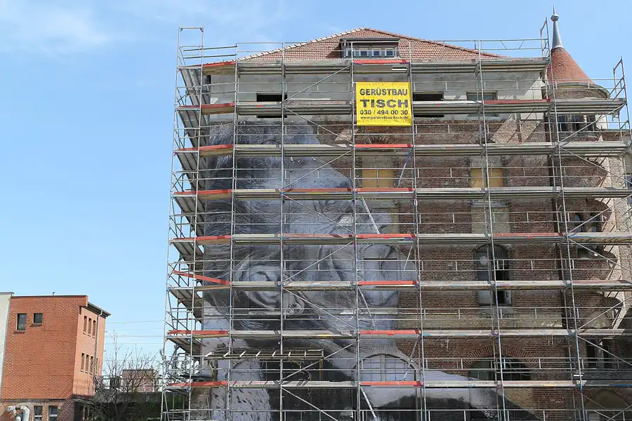 037 | 2013 | Berlin | JR – The Wrinkles Of The City | Strasse der Pariser Kommune | © carsten riede fotografie