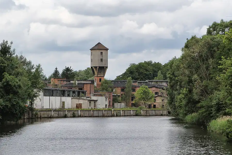001 | 2013 | Eberswalde | Papierfabrik Wolfswinkel | © carsten riede fotografie