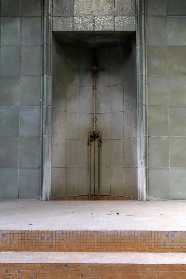 022 | 2013 | Berlin | Stadtbad Lichtenberg – Hubertusbad | © carsten riede fotografie