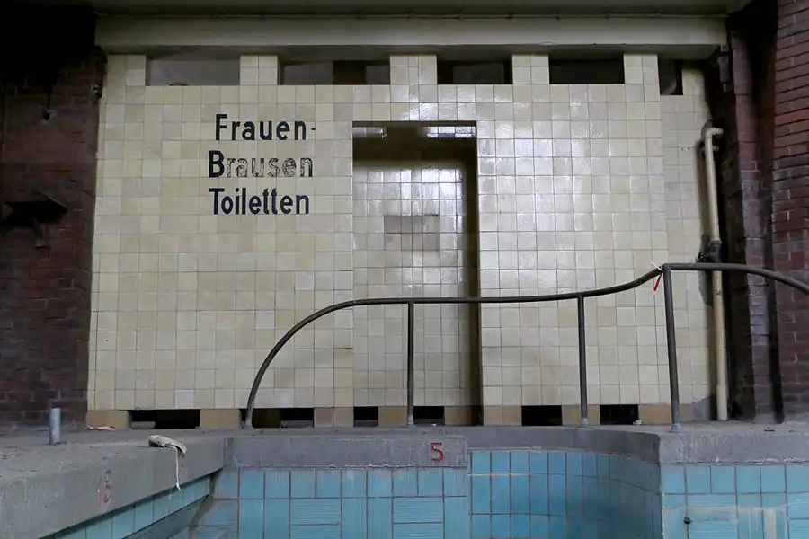 044 | 2013 | Berlin | Stadtbad Lichtenberg – Hubertusbad | © carsten riede fotografie