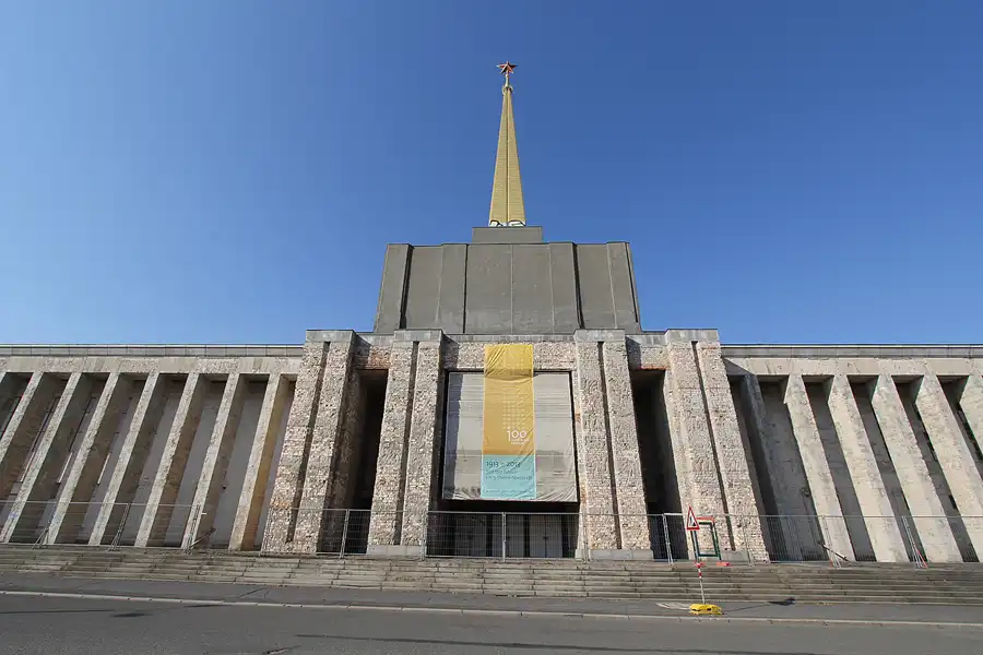 072 | 2013 | Leipzig | Alte Messe | © carsten riede fotografie