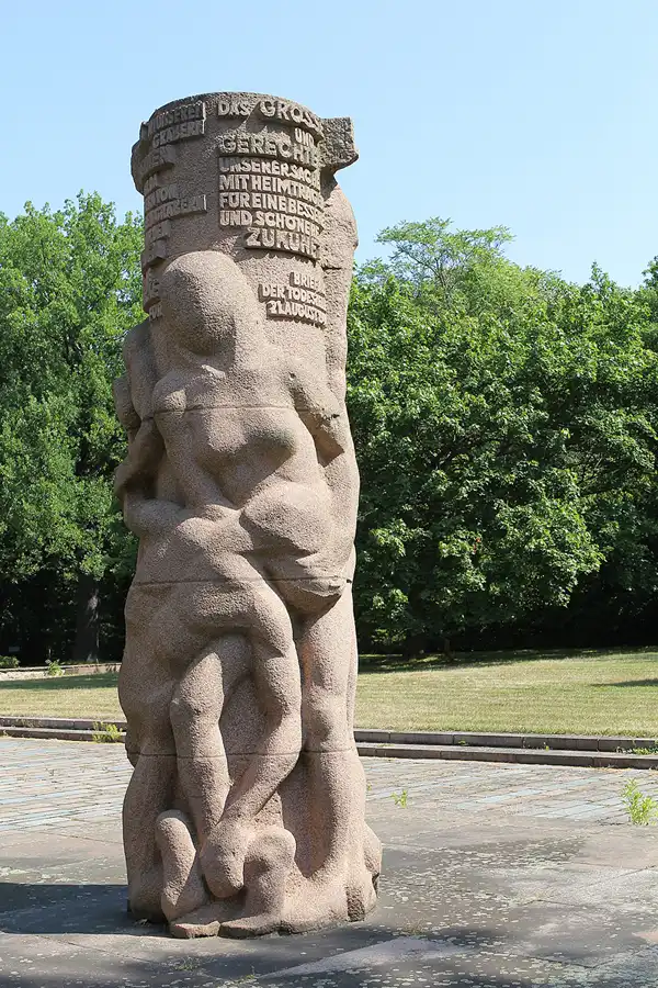 032 | 2013 | Leipzig | Südfriedhof | © carsten riede fotografie